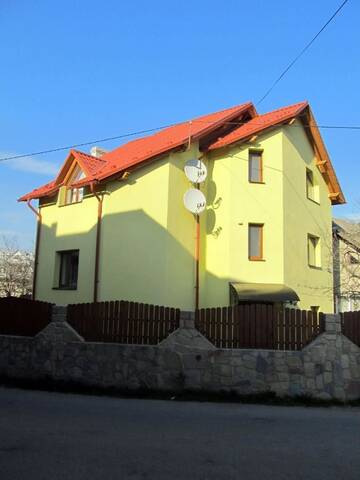 Фотографии Отель Oskolok Dovbusha Mini-Hotel г. Яремче (Украина) №1 Фото Отель Oskolok Dovbusha Mini-Hotel г. Яремче 1
