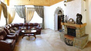 Фото номера Вилла с 3 спальнями и камином Виллы Villa Bilogirya г. Яремче 8