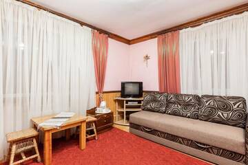 Фото номера Семейный номер с балконом Отель Vatra Hotel г. Яремче 6