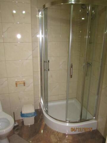Фото номера Двухместный номер с 1 кроватью и балконом Гостевой дом Yaremche House г. Яремче 4
