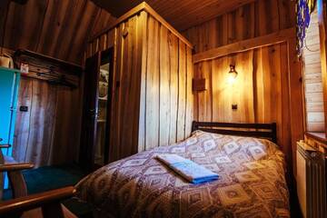 Фото номера Небольшой одноместный номер Отель U Yaroslava Hotel г. Яремче 2