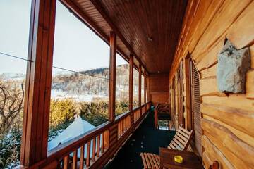 Фото номера Люкс с террасой Отель U Yaroslava Hotel г. Яремче 2