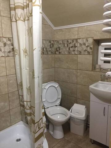 Фото номера Трехместный номер с балконом Лоджи Guest House U Myrona г. Яремче 6
