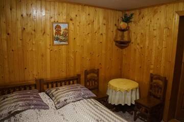 Фото номера Двухместный номер с 1 кроватью Гостевой дом At Starunchakiv family г. Яремче 8