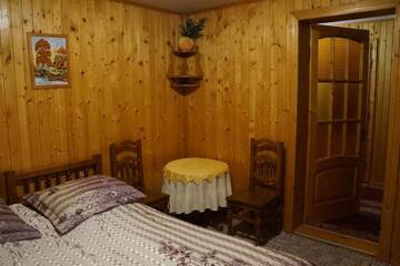 Фото номера Двухместный номер с 1 кроватью Гостевой дом At Starunchakiv family г. Яремче 11