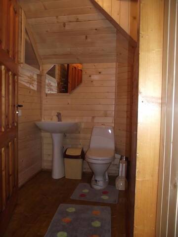 Фото номера Семейный номер с балконом Гостевой дом Guesthouse U Deda Viktora г. Яремче 4