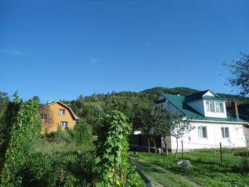 Фото номера Двухместный номер с 1 кроватью и общим туалетом Гостевой дом Holiday home Lancedor г. Яремче 3