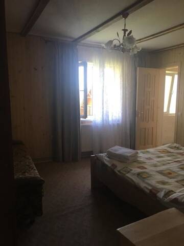 Фото номера Cемейный номер с собственной ванной комнатой Гостевой дом Guest house Zatishniy dvir г. Яремче 3