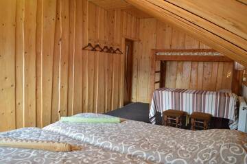 Фото номера Четырехместный номер Гостевой дом Guest House Mansarda г. Яремче 7