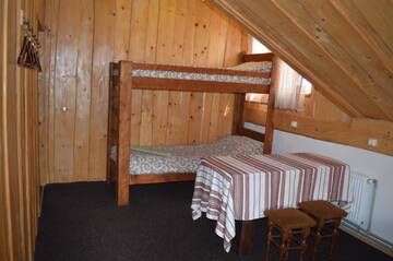 Фото номера Четырехместный номер Гостевой дом Guest House Mansarda г. Яремче 9