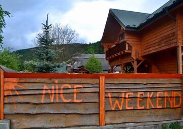 Фото номера Дом с 3 спальнями Дома для отпуска Nice Weekend г. Яремче 18