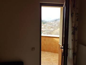 Фото номера Большой двухместный номер с 1 кроватью Отель ATAVA family house г. Яремче 8