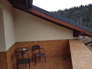 Фото номера Большой двухместный номер с 1 кроватью Отель ATAVA family house г. Яремче 9