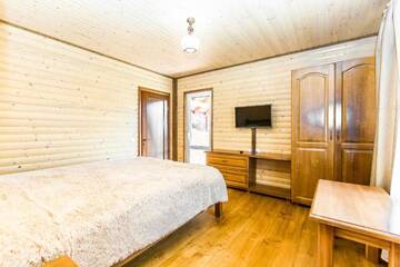 Фото номера Двухместный номер Делюкс с 1 кроватью и балконом Лоджи Cottage Berdo г. Яремче 19