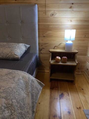 Фото номера Двухместный номер с 1 кроватью Гостевой дом Girske Povitrya Cottage г. Яремче 3