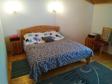 Фото номера Стандартные апартаменты Отель Oskolok Dovbusha Mini-Hotel г. Яремче 2
