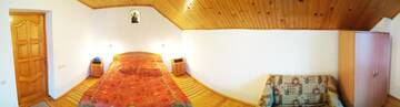 Фото номера Стандартные апартаменты Отель Oskolok Dovbusha Mini-Hotel г. Яремче 6