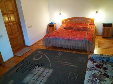 Фото номера Стандартные апартаменты Отель Oskolok Dovbusha Mini-Hotel г. Яремче 14