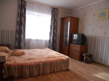 Фото номера Трехместный номер с видом на горы Гостевой дом Guest House Ivanna г. Яремче 7