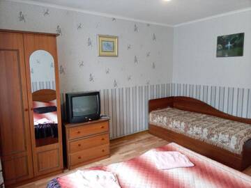Фото номера Трехместный номер с видом на горы Гостевой дом Guest House Ivanna г. Яремче 12