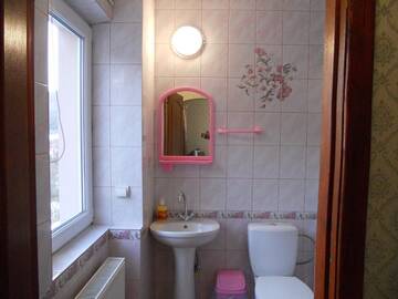 Фото номера Стандартный двухместный номер с 1 кроватью Гостевой дом Guest House Ivanna г. Яремче 6