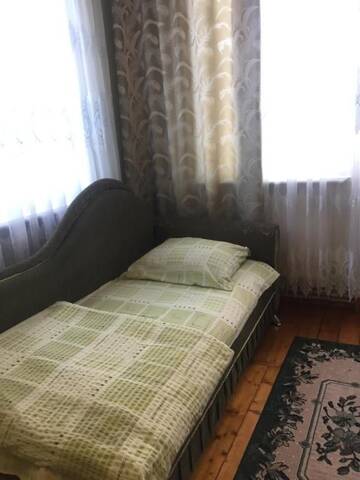 Фото номера Бюджетный трехместный номер Гостевой дом Sadyba Girske Povitria г. Яремче 31