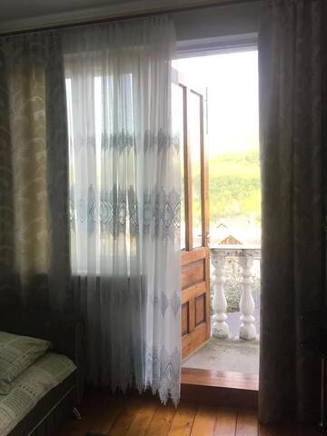 Фото номера Бюджетный трехместный номер Гостевой дом Sadyba Girske Povitria г. Яремче 33