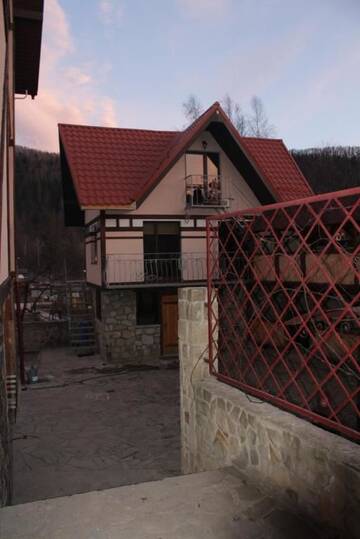 Фото номера Двухместный номер Делюкс с 1 кроватью Гостевой дом Guest House Arkan г. Яремче 7