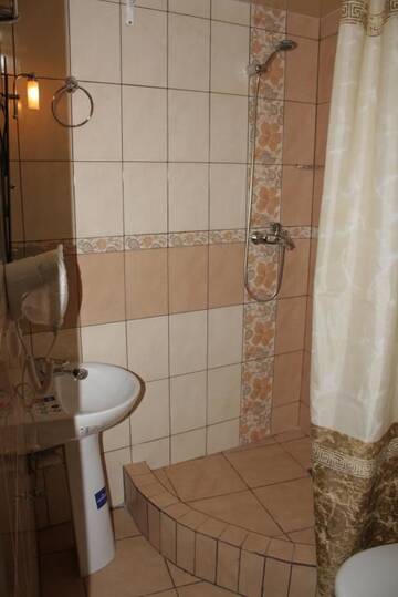 Фото номера Двухместный номер Делюкс с 1 кроватью Гостевой дом Guest House Arkan г. Яремче 15