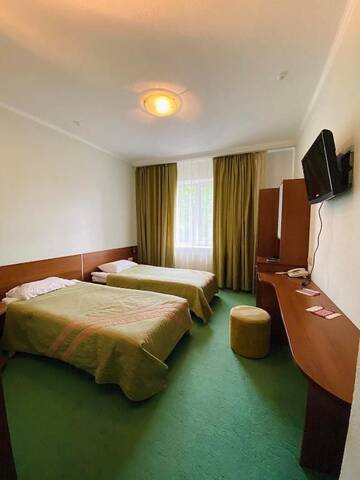 Фото номера Двухместный номер с 1 кроватью и видом на горы Отель Gerdan Hotel г. Яремче 7