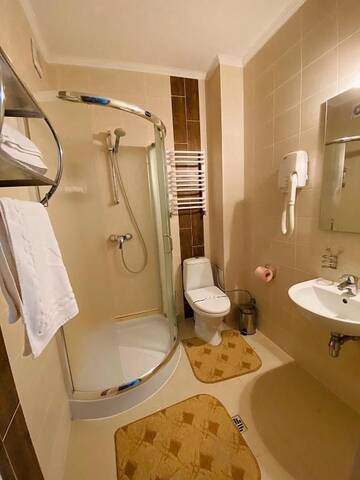 Фото номера Двухместный номер с 1 кроватью и видом на горы Отель Gerdan Hotel г. Яремче 12