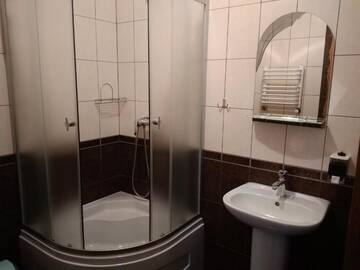 Фото номера Вилла с 3 спальнями Лоджи Затишок в Карпатах г. Яремче 17