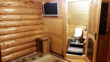 Фото номера Дом с 2 спальнями Дома для отпуска Садиба "Три Царі" г. Яремче 31