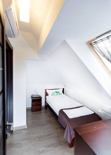 Фото номера Одноместный номер с видом на горы Отель GORHouse Hotel г. Яремче 4