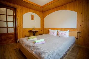 Фото номера Двухместный номер с 1 кроватью Гостевой дом Сервус guest г. Яремче 6